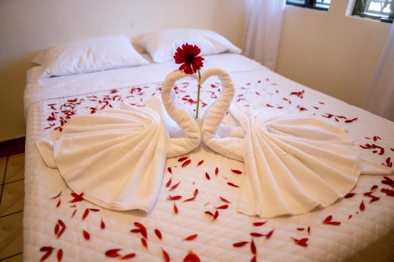 Hotel Los Manantiales Panajachel Luaran gambar
